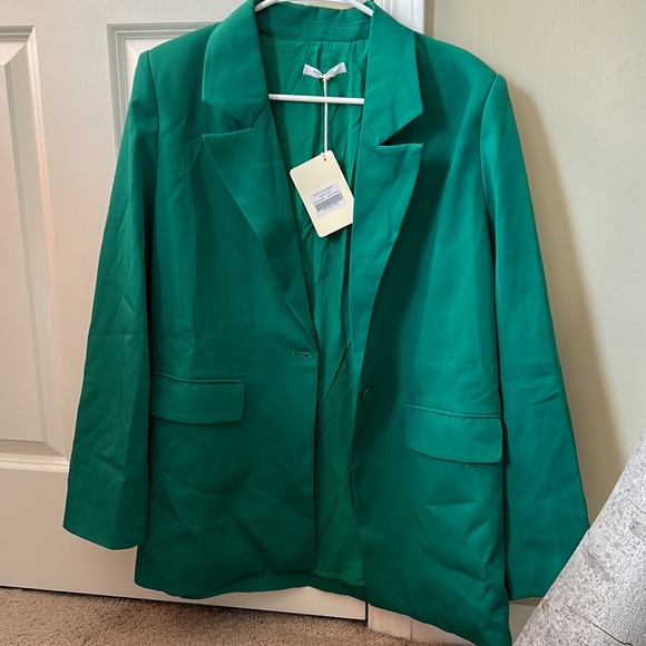 Green blazer - Picture 2 of 3